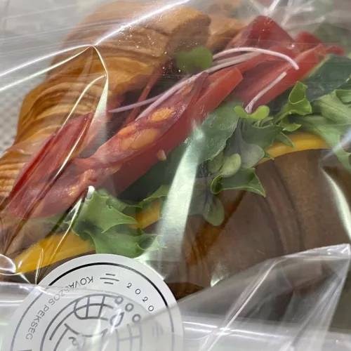 Chorizós croissant szendvics